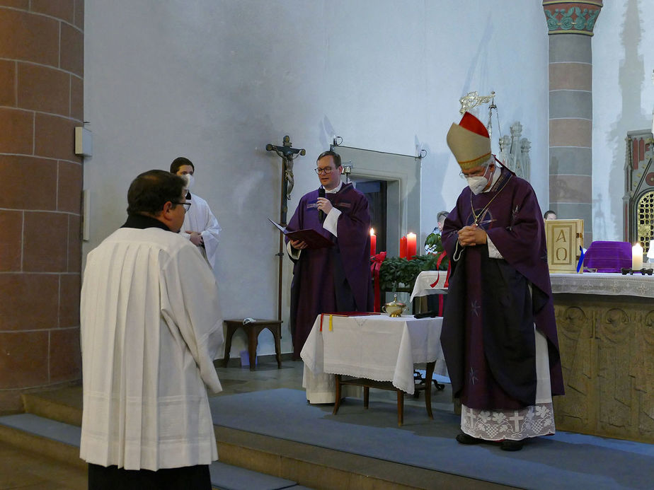 Beauftragung zu Lektorat und Akolythat in St. Marien, Volkmarsen (Foto: Karl-Franz Thiede)